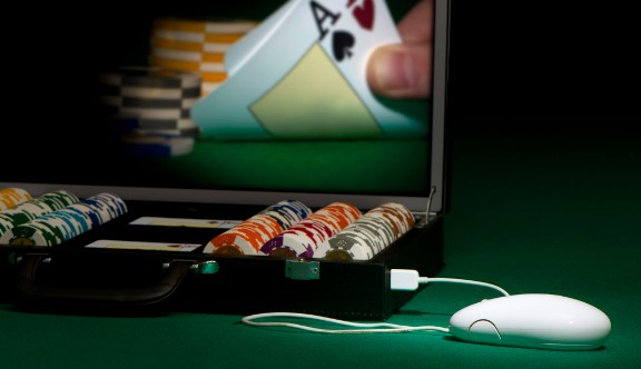 Tips Dan Strategi Bermain Poker Texas Holdem Agar Menang